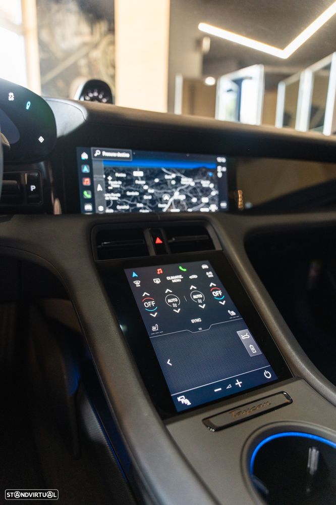 Porsche Taycan 4 - 14