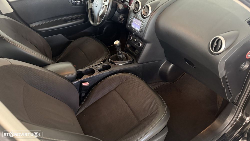 Nissan Qashqai 1.5 dCi TEKNA - 6