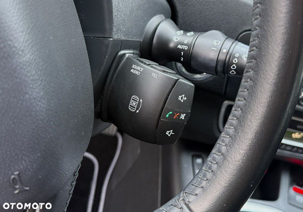 Renault Scenic ENERGY TCe 130 S&S LIMITED - 32