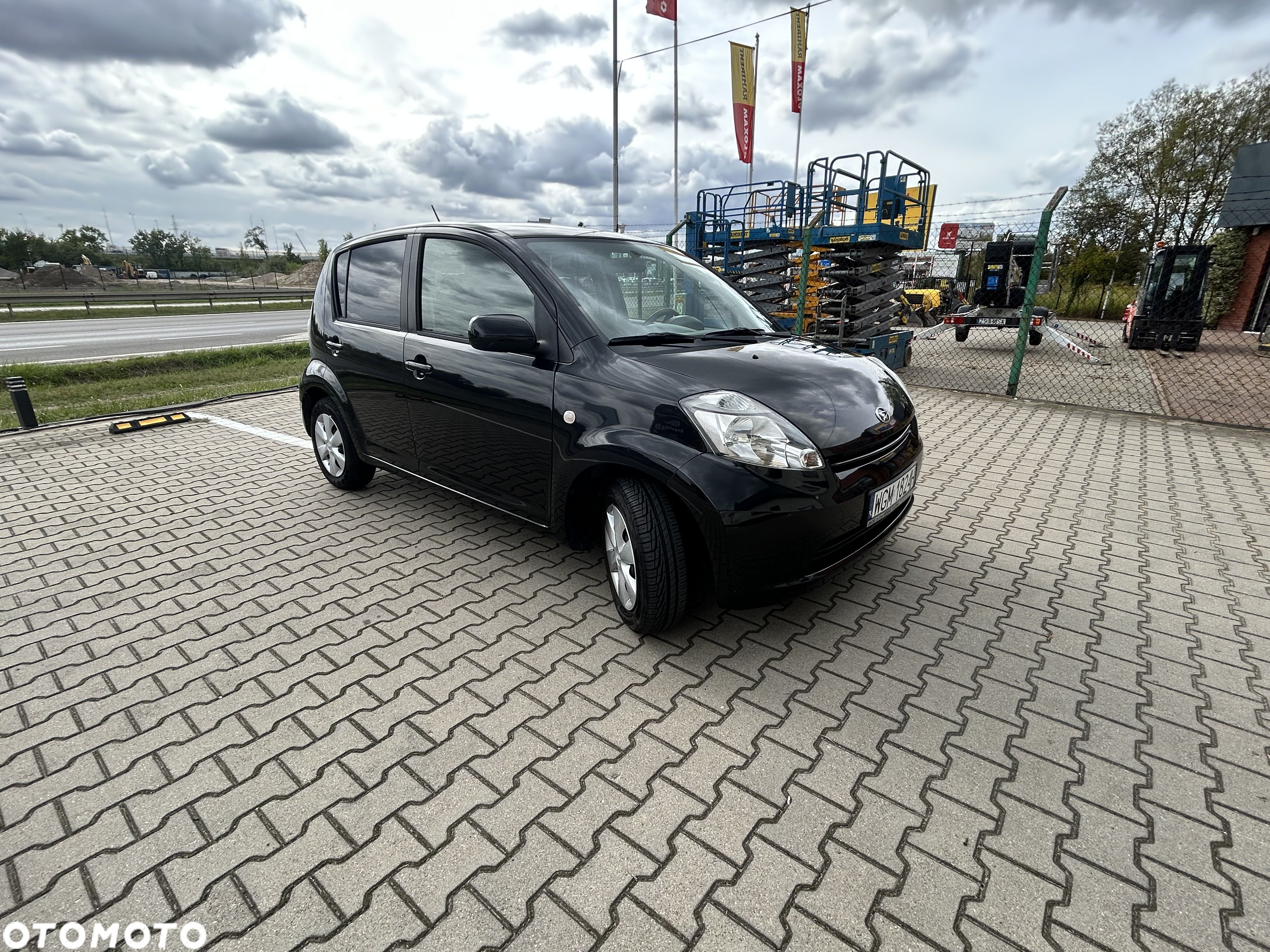 Daihatsu Sirion 1.0 - 1