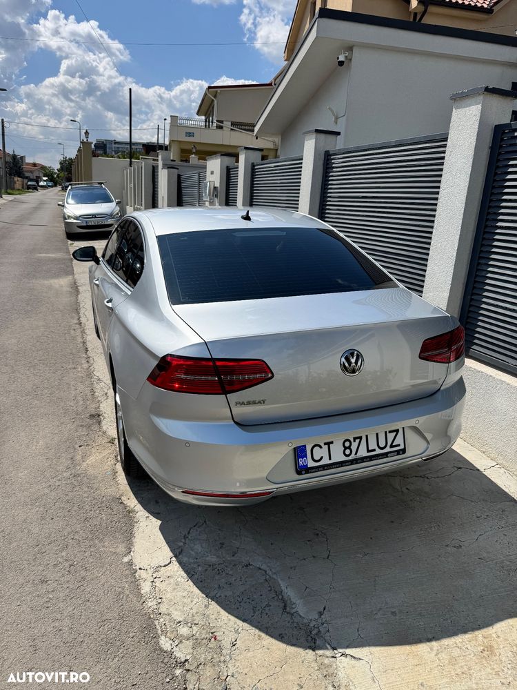 Volkswagen Passat 2.0 TDI DSG Highline - 5