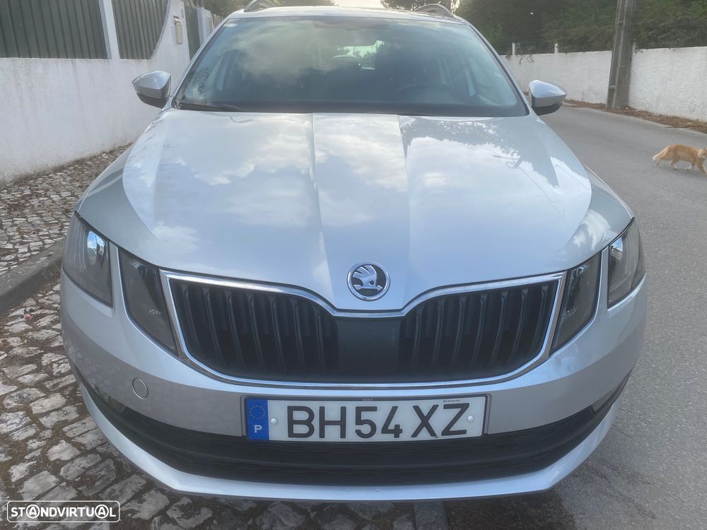 Skoda Octavia 1.6 TDI DSG Ambition - 5