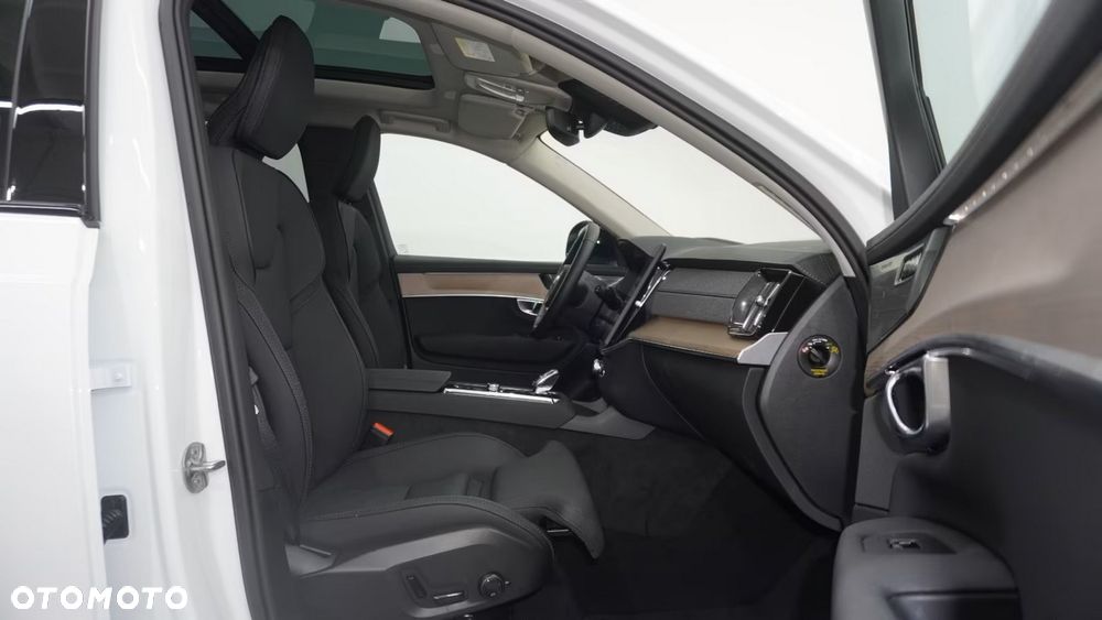 Volvo XC 90 T8 AWD Plus Dark - 12