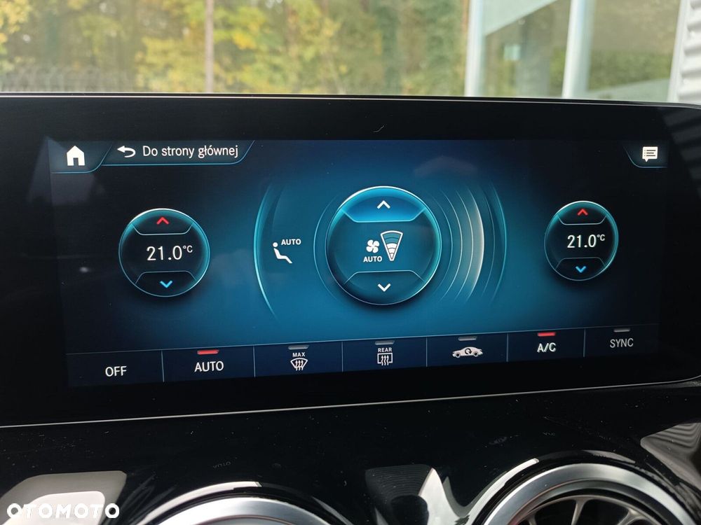 Mercedes-Benz GLA 200 AMG Line - 19