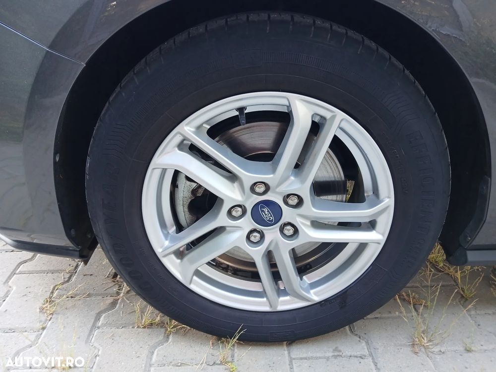 Ford Focus 1.0 EcoBoost Connected - 6