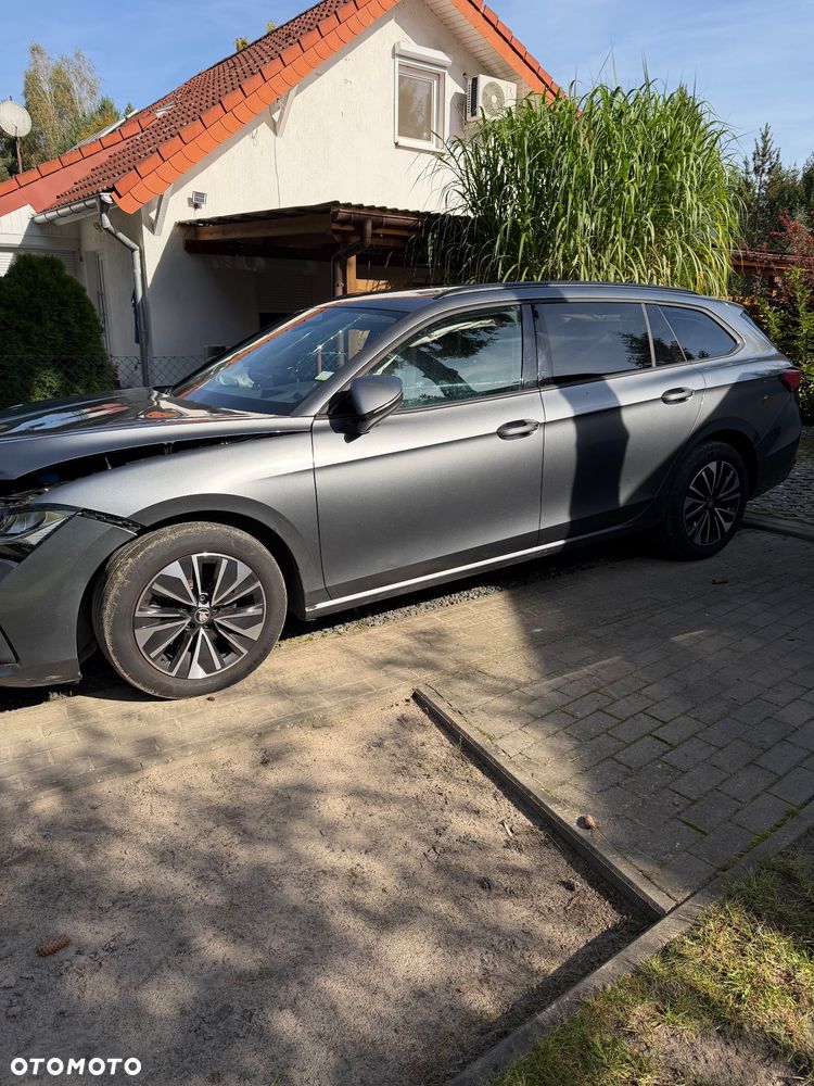 Skoda Superb 2025 photo 4