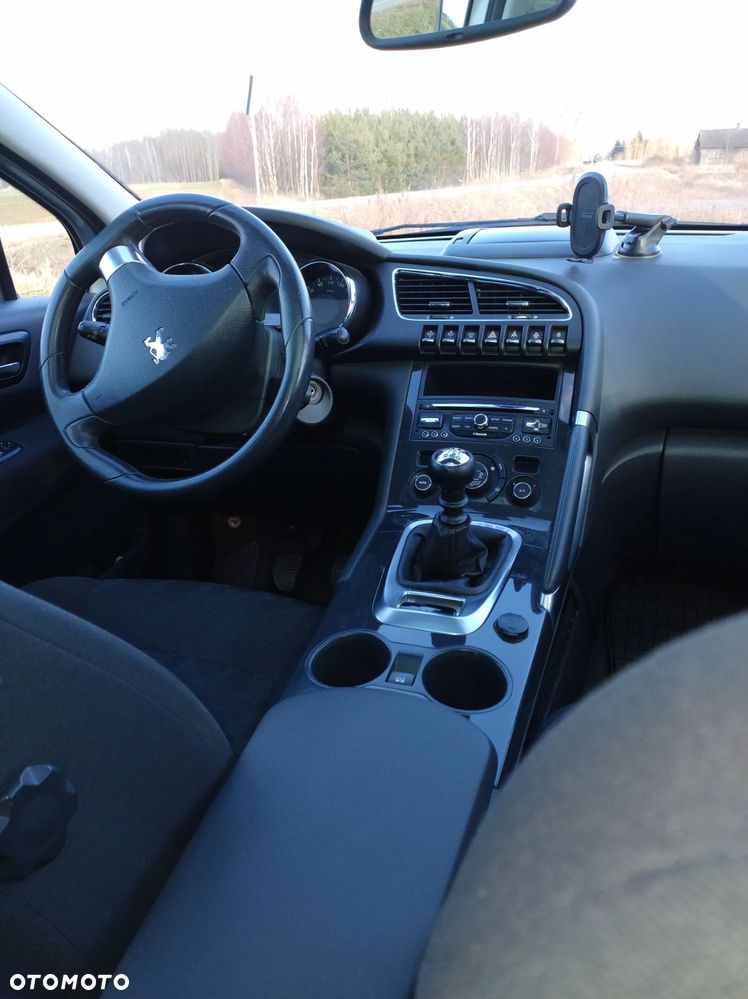 Peugeot 3008 1.6 HDi Active - 6