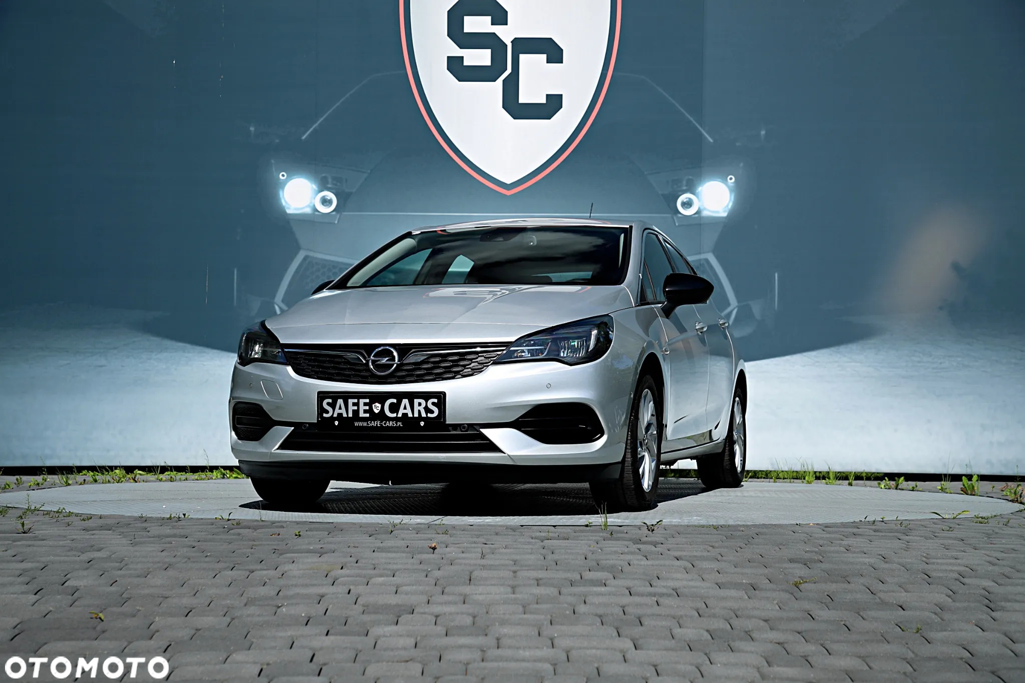 Opel Astra V 1.2 T Elegance S&S - 4