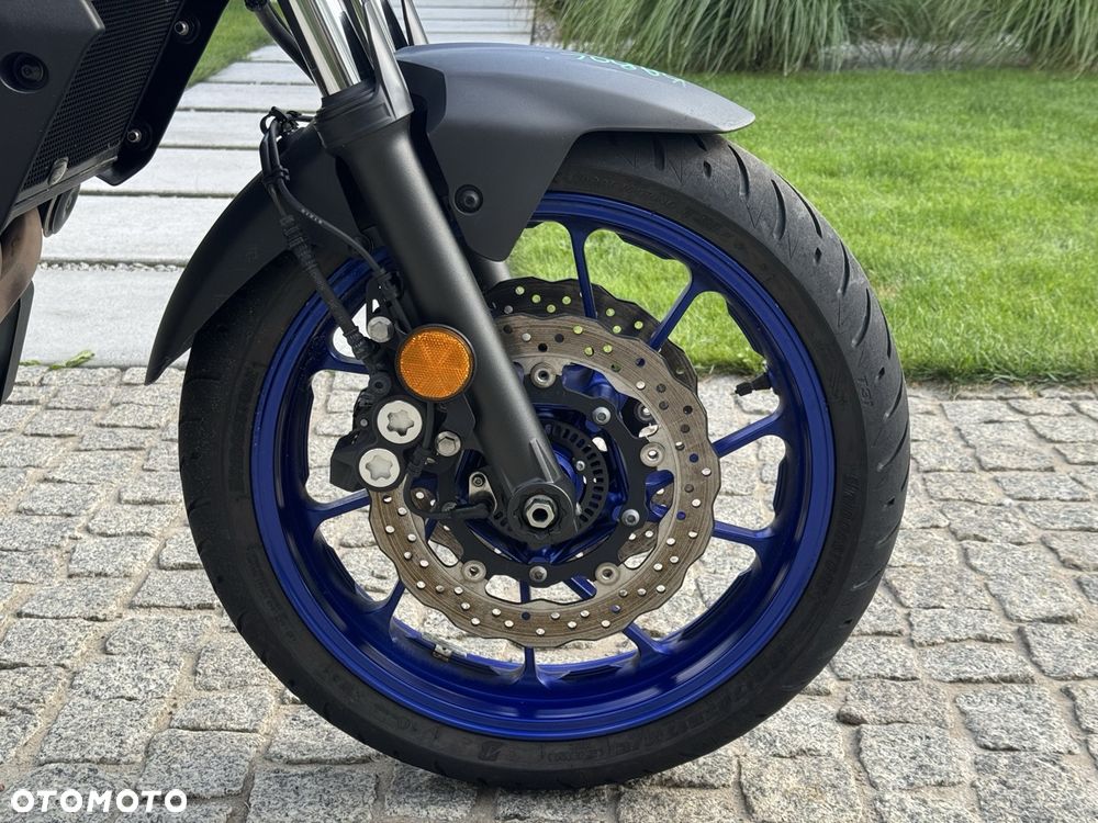 Yamaha MT - 8