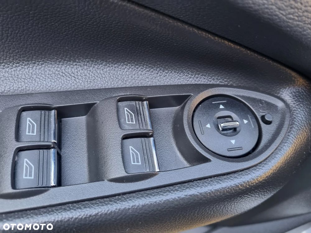 Ford Kuga 2.0 TDCi 4x4 Titanium - 10