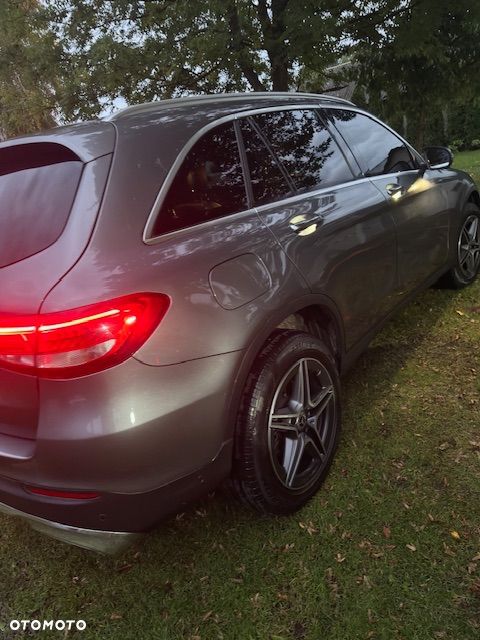 Mercedes-Benz GLC - 36