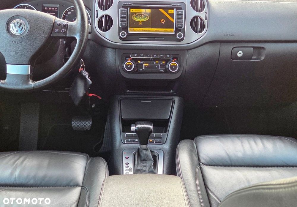 Volkswagen Tiguan - 8