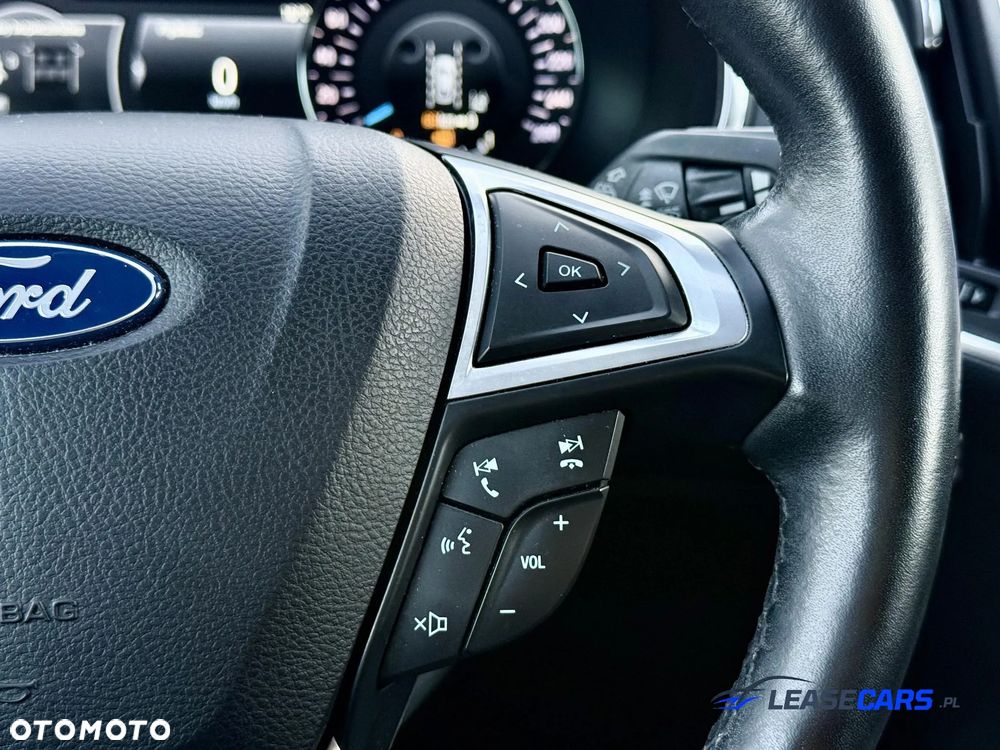 Ford S-Max 2.0 EcoBlue Titanium - 32