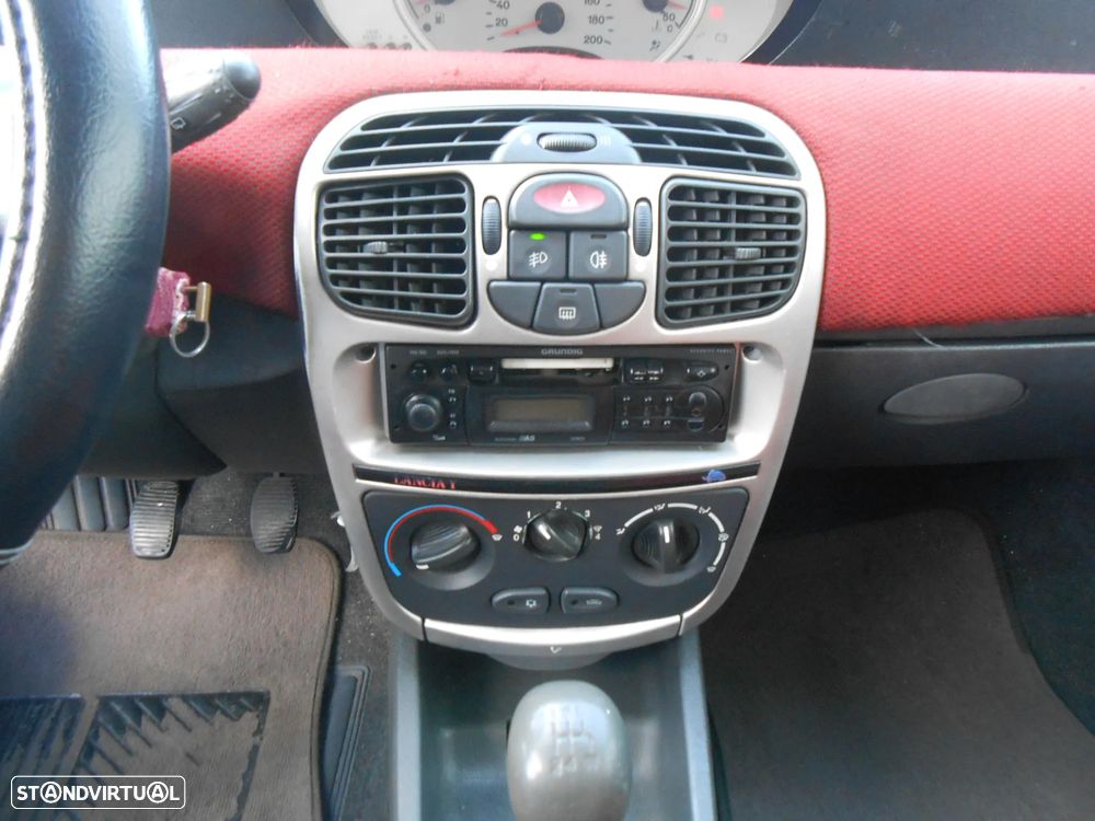 Lancia Y 1.2 Elefantino Blu - 16