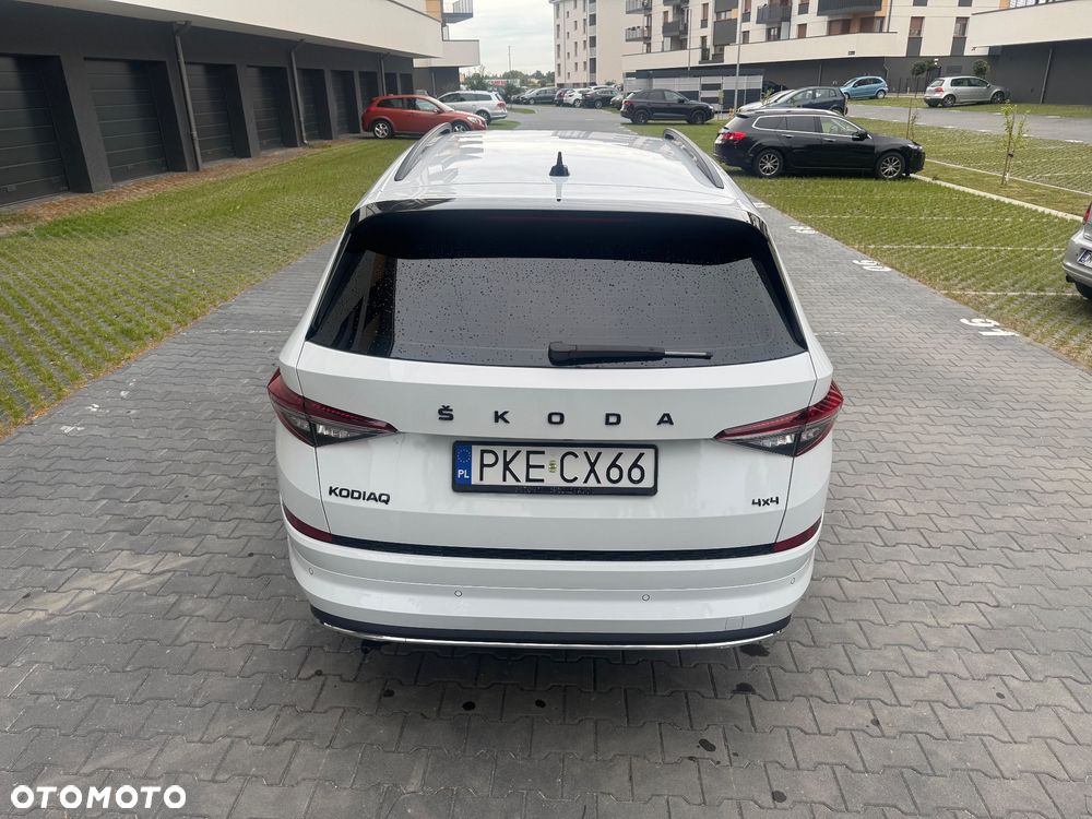 Skoda Kodiaq 2.0 TDI 4x4 DSG Sportline - 6