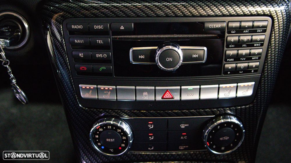 Mercedes-Benz SLK 200 (BlueEFFICIENCY) CarbonLOOK Edition - 21