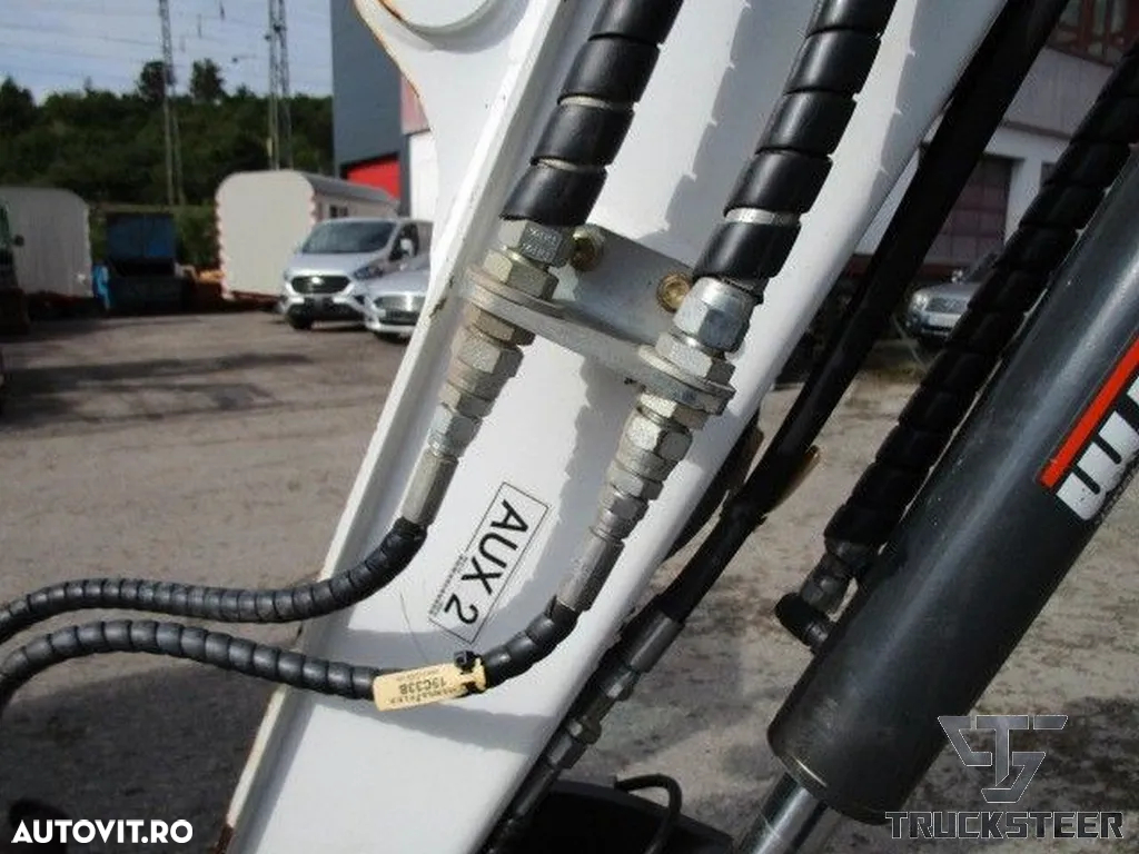 Bobcat E35z - 10