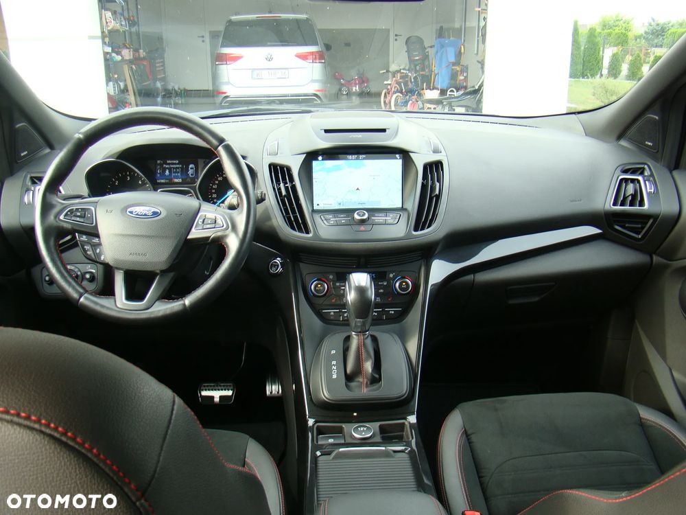 Ford Kuga 2.0 TDCi 4x4 ST-Line - 33