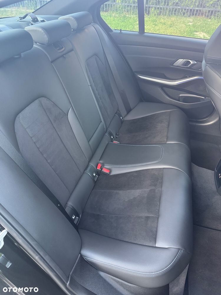 BMW Seria 3 320d mHEV M Sport - 9