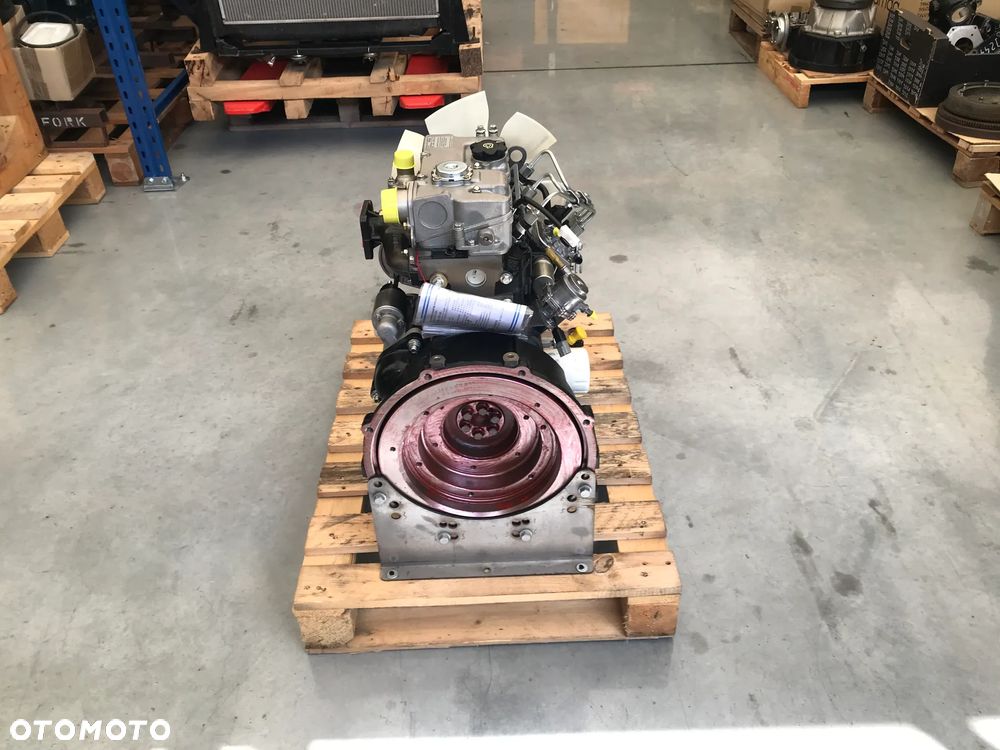 SILNIK Perkins 403D-11 403D 11 15900netto - 6
