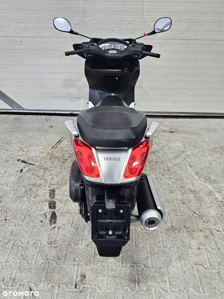 Yamaha X-max - 33