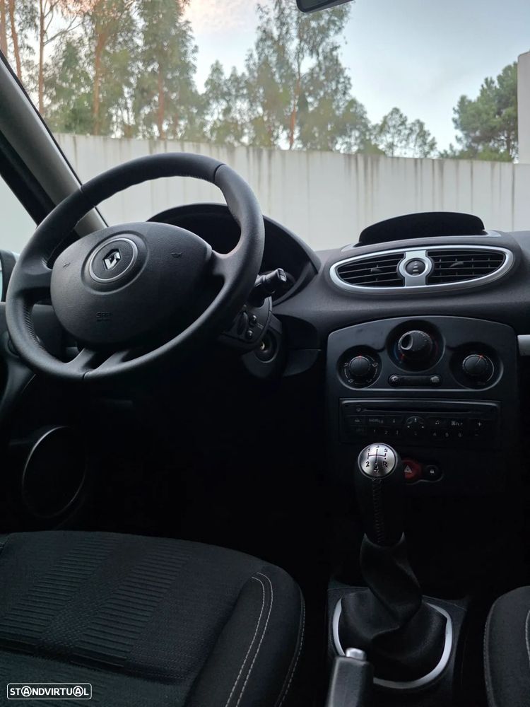 Renault Clio 1.2 16V Dynamique - 38