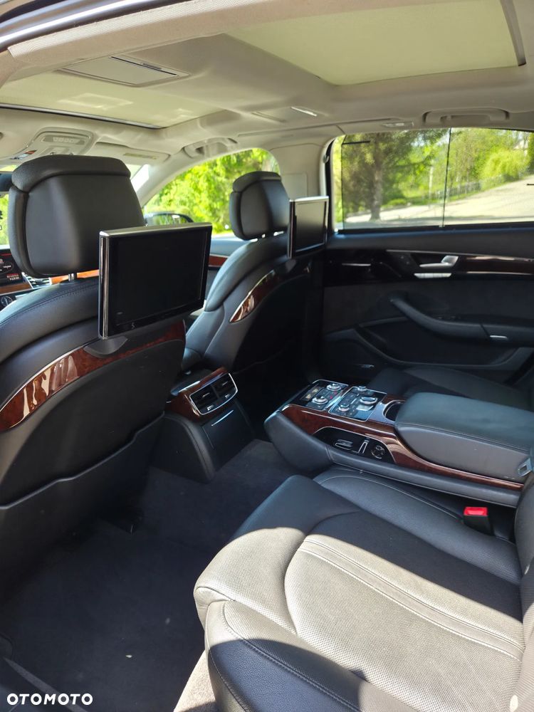 Audi A8 4.2 FSI L Quattro - 12