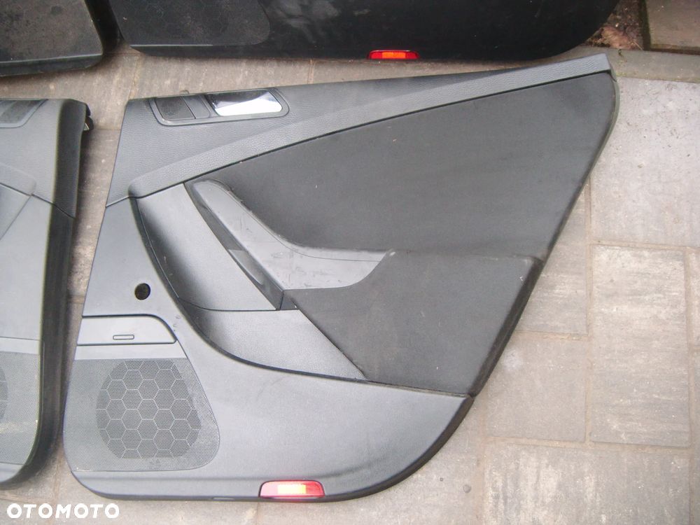 vw passat b6 kombi boczki- tapicerki drzwi komplet 4szt - 5