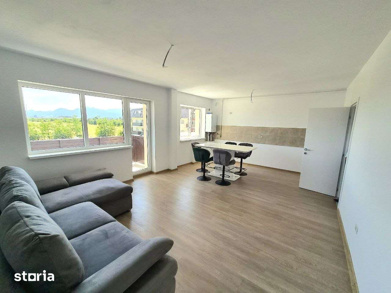 Apartament nou 3 camere cu parcare de vanzare Subcetate City 2 — fotografia 1