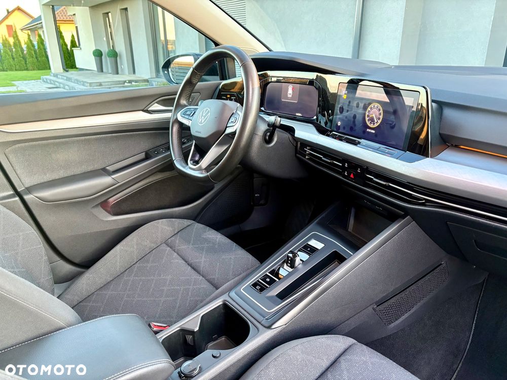 Volkswagen Golf 1.5 eTSI Life DSG - 12