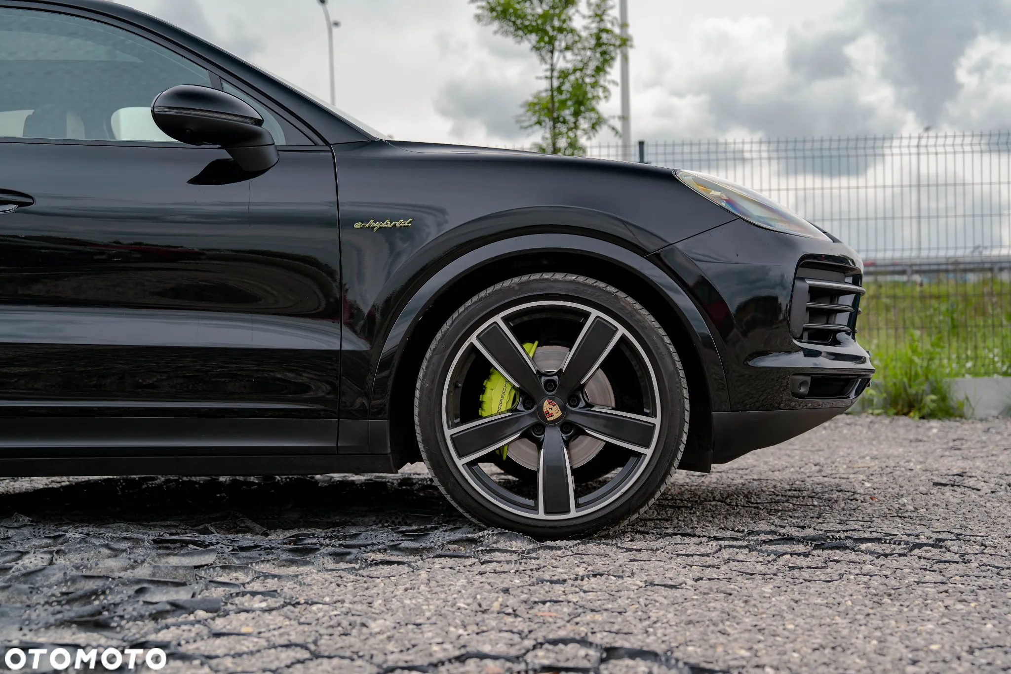Porsche Cayenne ver-coupe-e--hybrid-platinum-edition - 8