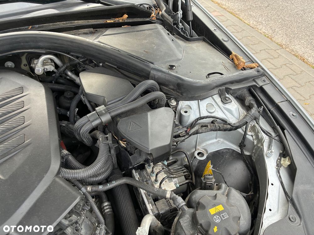 BMW Seria 3 320d Luxury Line - 22