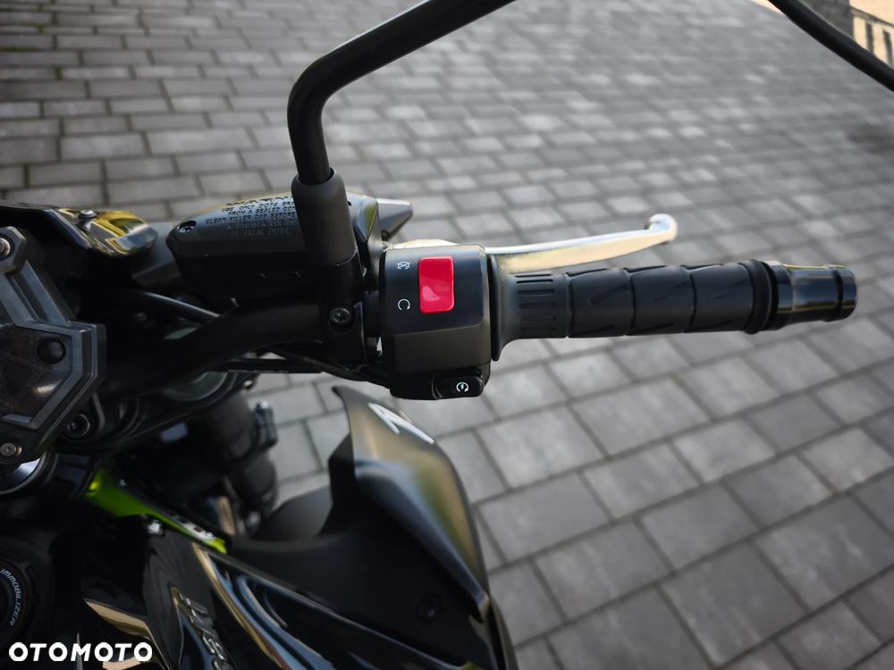 Kawasaki Z 900 - 19