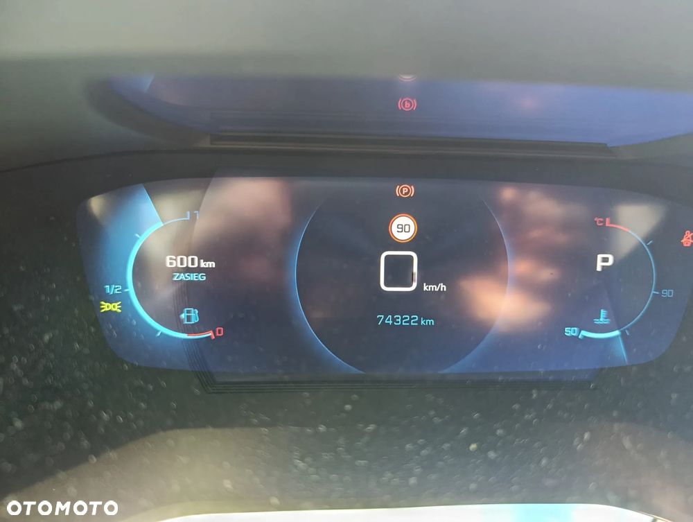 Peugeot 2008 1.2 PureTech Allure S&S EAT8 - 10