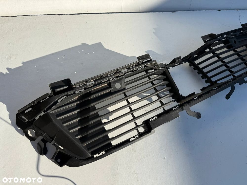 PEUGEOT 2008 II LIFT KRATKA ŚRODKOWA ZDERZAKA 9852659480 - 2
