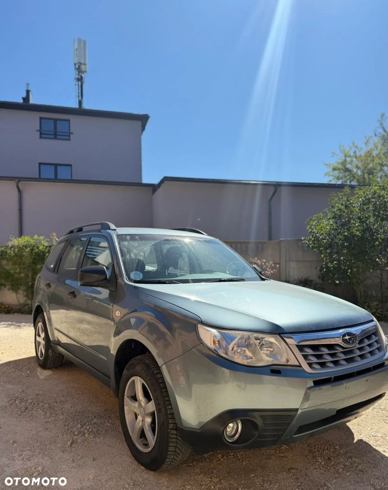 Subaru Forester 2.0 XA TRE - 2