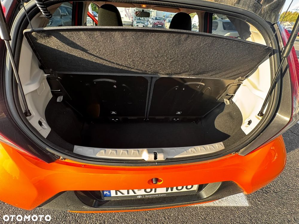 Toyota Aygo 1.0 VVT-i Black Edition - 12