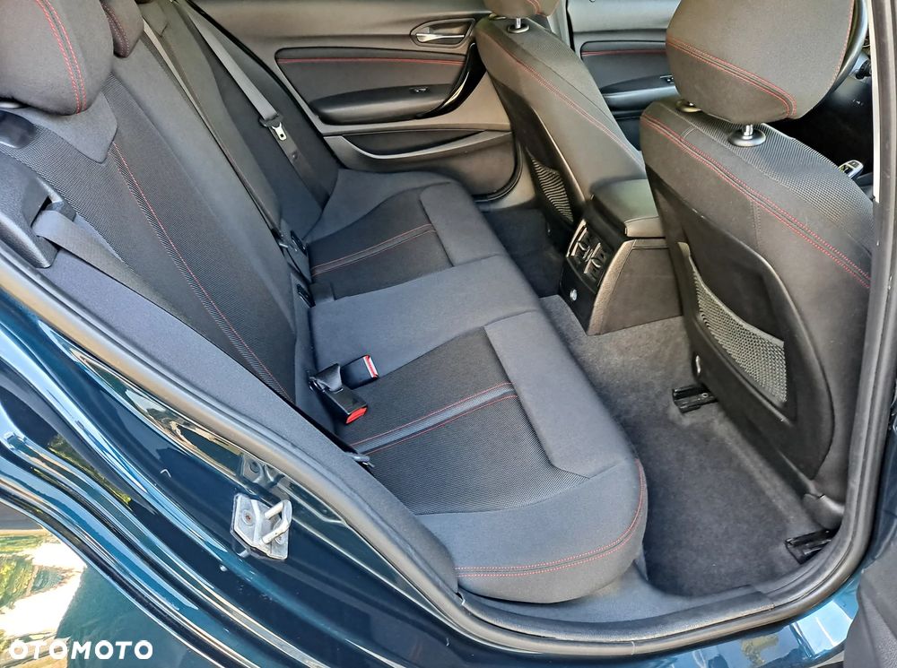 BMW Seria 1 120d Sport-Aut Sport Line - 17