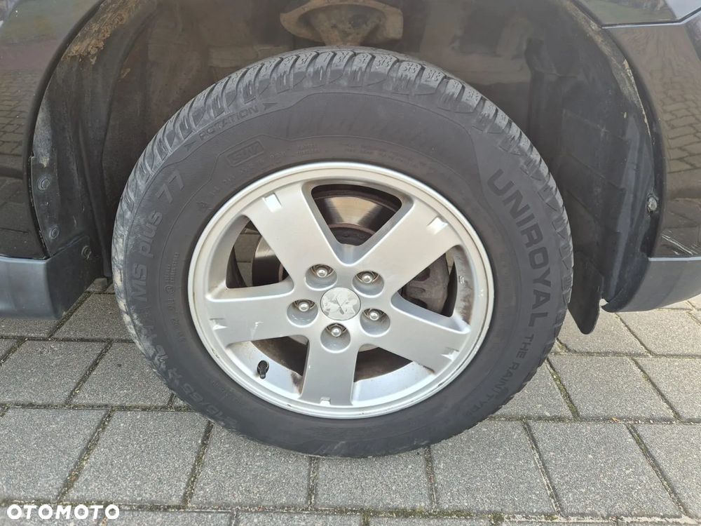 Mitsubishi Outlander 2.0 Intense + 2WD CVT - 16