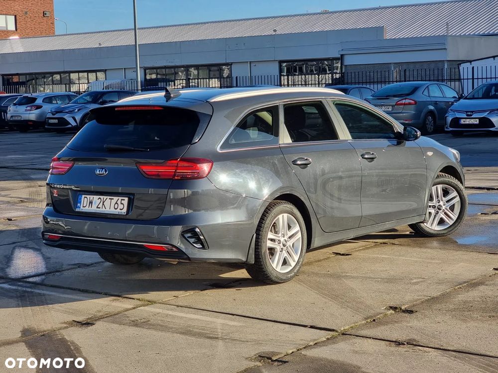 Kia Ceed 1.6 CRDi SCR M - 5