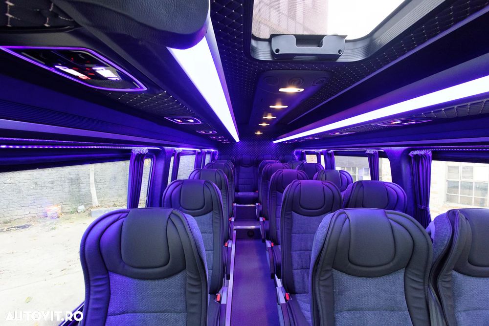 Mercedes-Benz SPRINTER - 11