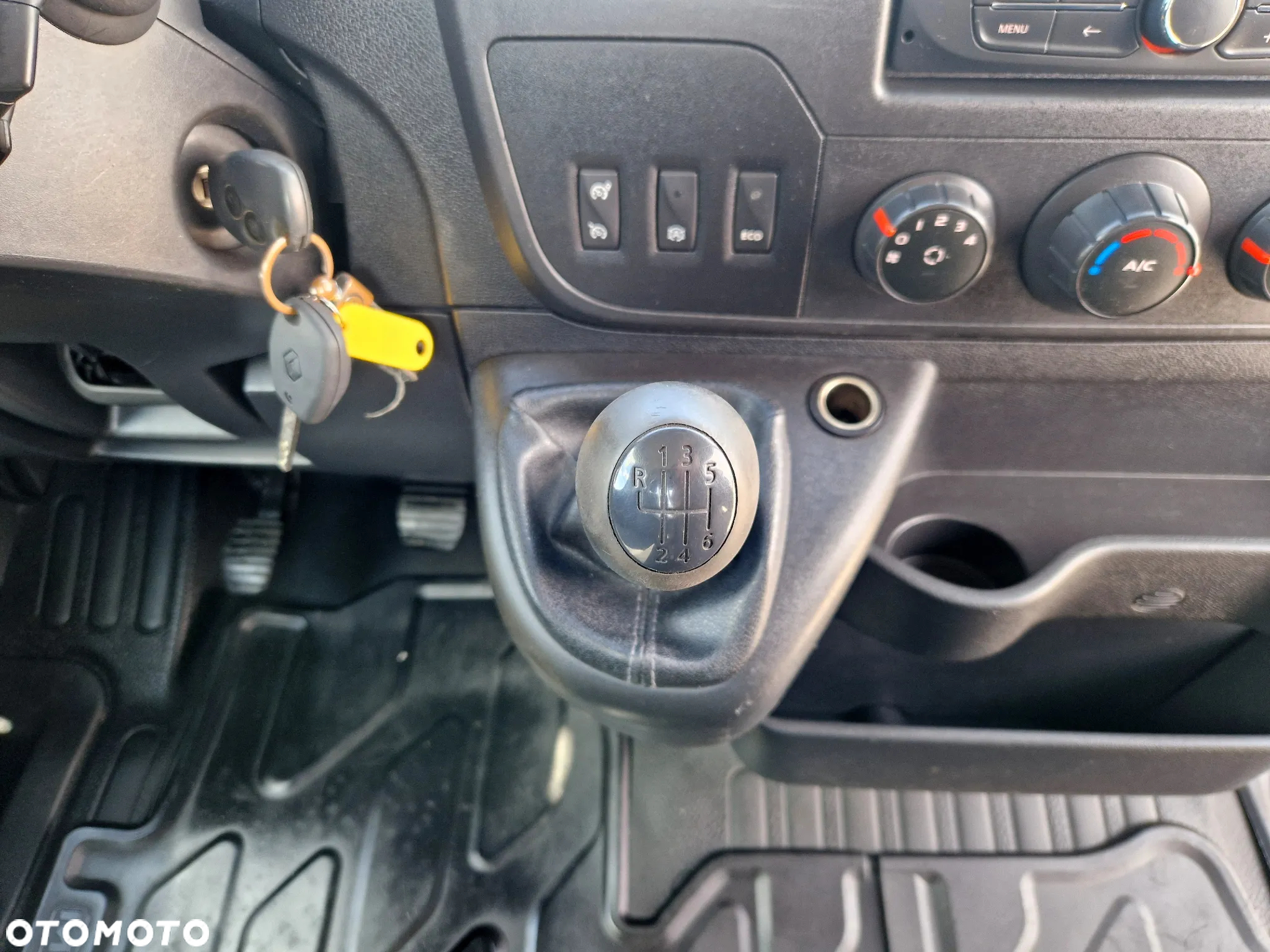 Renault MASTER 2,3 DCI 165 KONNA SKRZYNIA 4,1M HDS HMF 830 KG KLIMA BLIŻNIAKI DO 3,5T 157T/KM PRZEBIEGU GWARANCJA - 23
