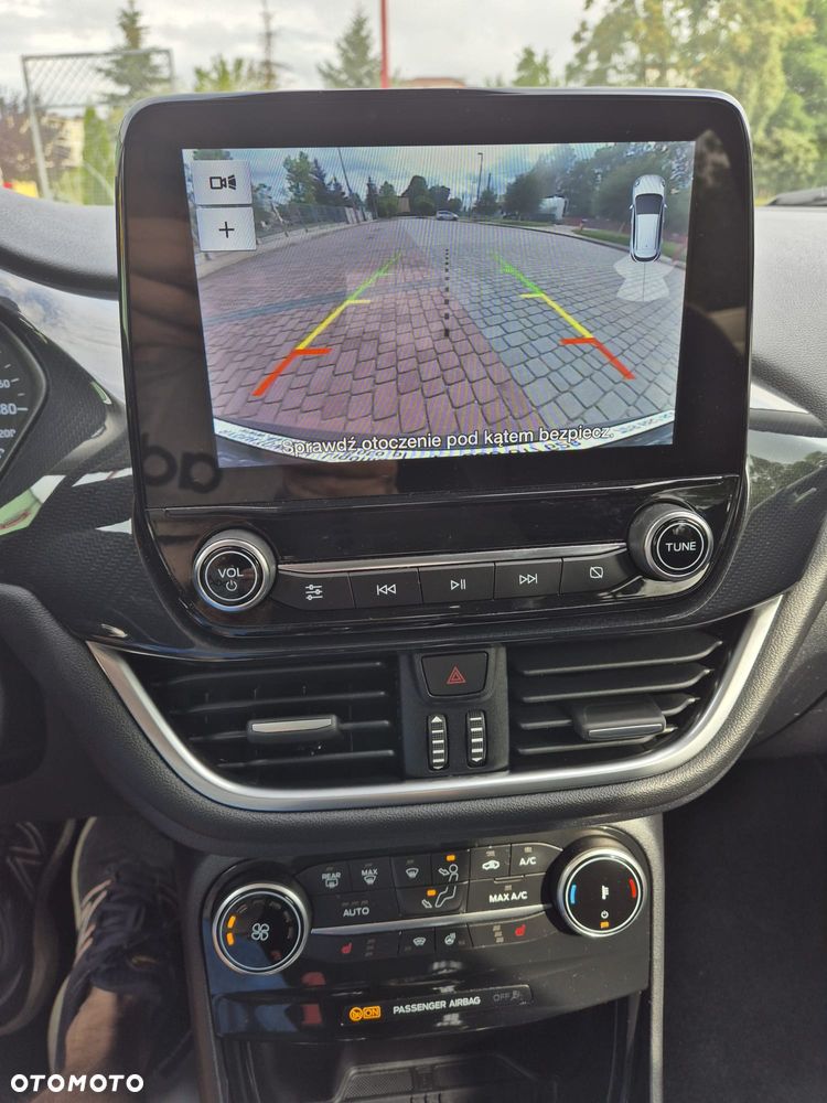 Ford Puma 1.0 EcoBoost Hybrid TITANIUM - 11