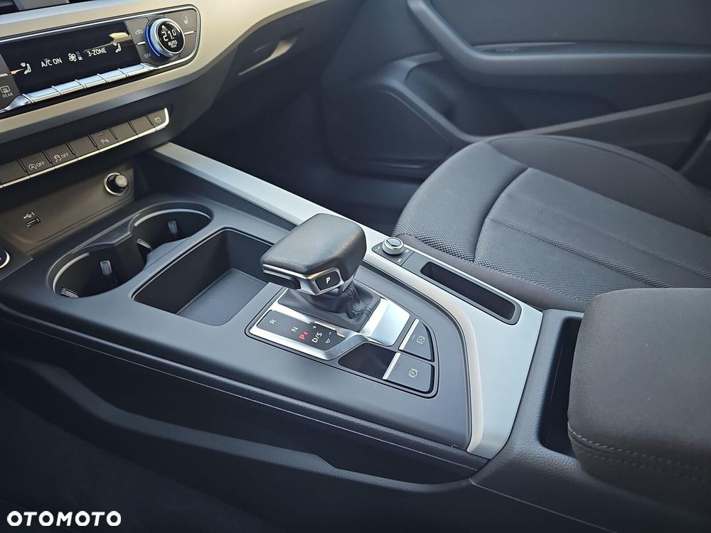 Audi A4 Limousine - 18