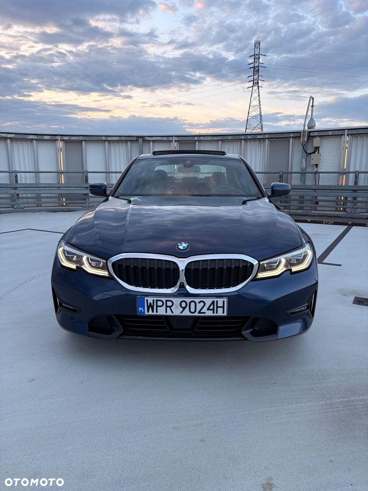BMW Seria 3 330i - 1