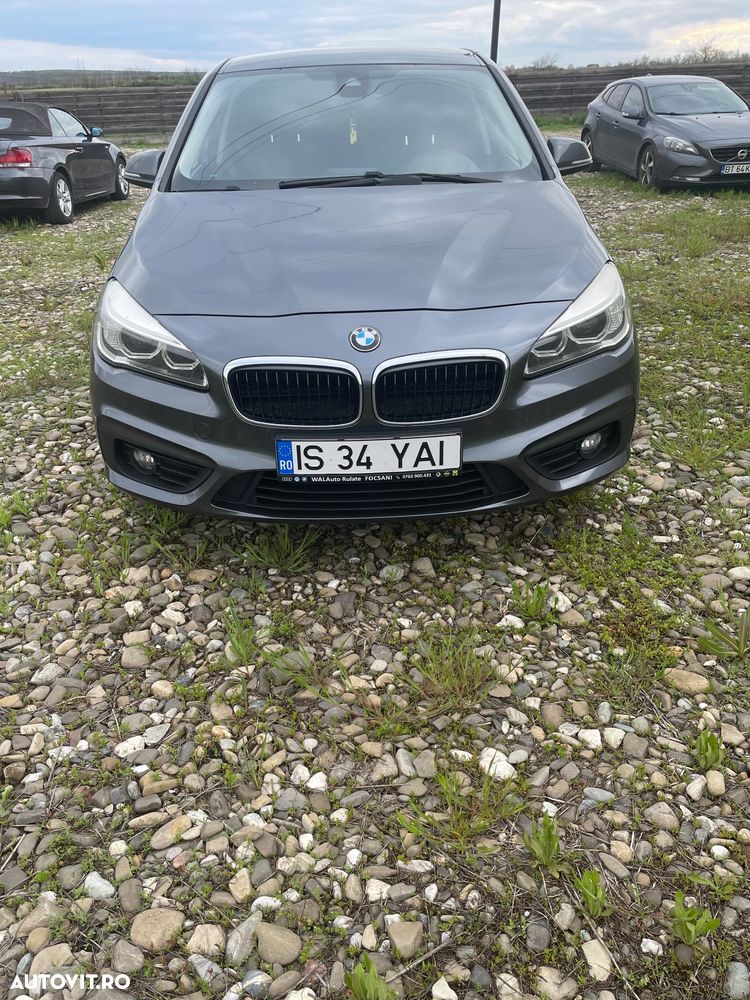 BMW Seria 2 214d Sport Line - 4