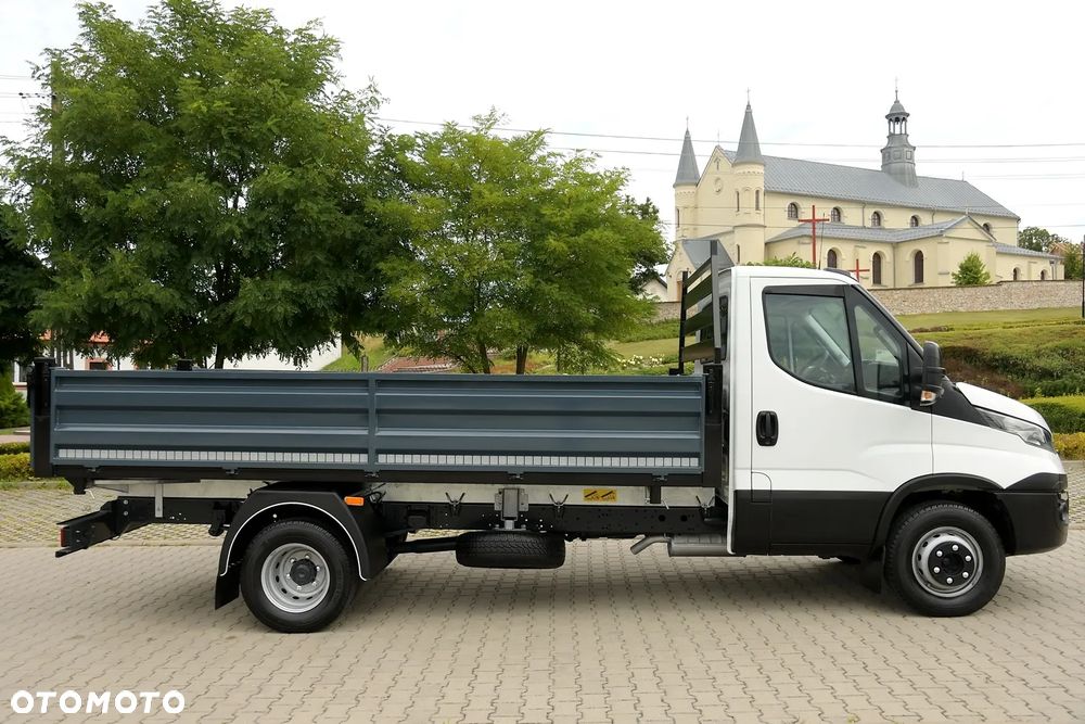 Iveco DAILY/70C17/WYWROTKA 3-STRONNA/Rozstaw osi 4.10cm/KOŁA BLIŹNIACZE/3.0 HPi 170 KM/SALON POLSKA - 25
