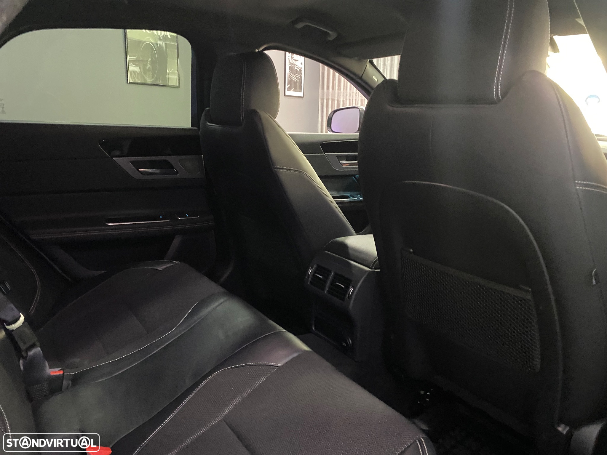 Jaguar XF 20d Aut. R-Sport - 25