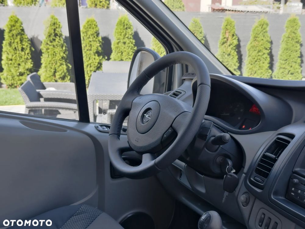 Opel Vivaro - 19