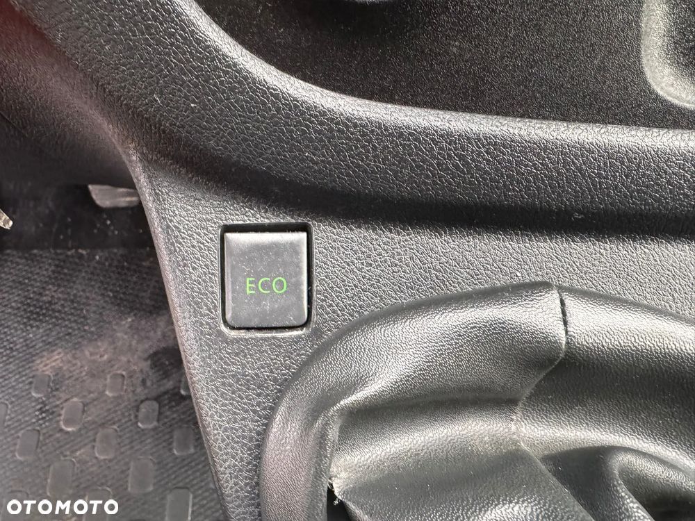 Opel VIVARO BRYGADÓWKA 6 MIEJSC KLIMATYZACJA - 30